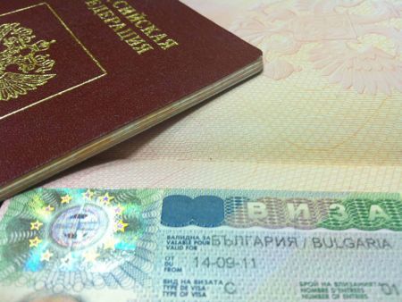 Болгария облегчает визовый режим для граждан России и стран СНГ