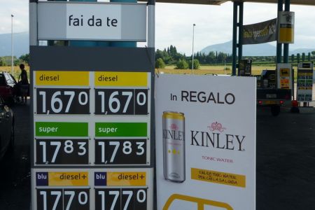 В Италии самый дорогой бензин в Европе
